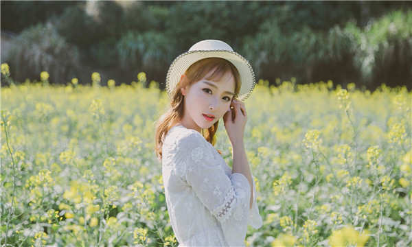 凤凰镇标题：想找个女人帮忙生孩子的有效解决方案，助您圆梦家庭